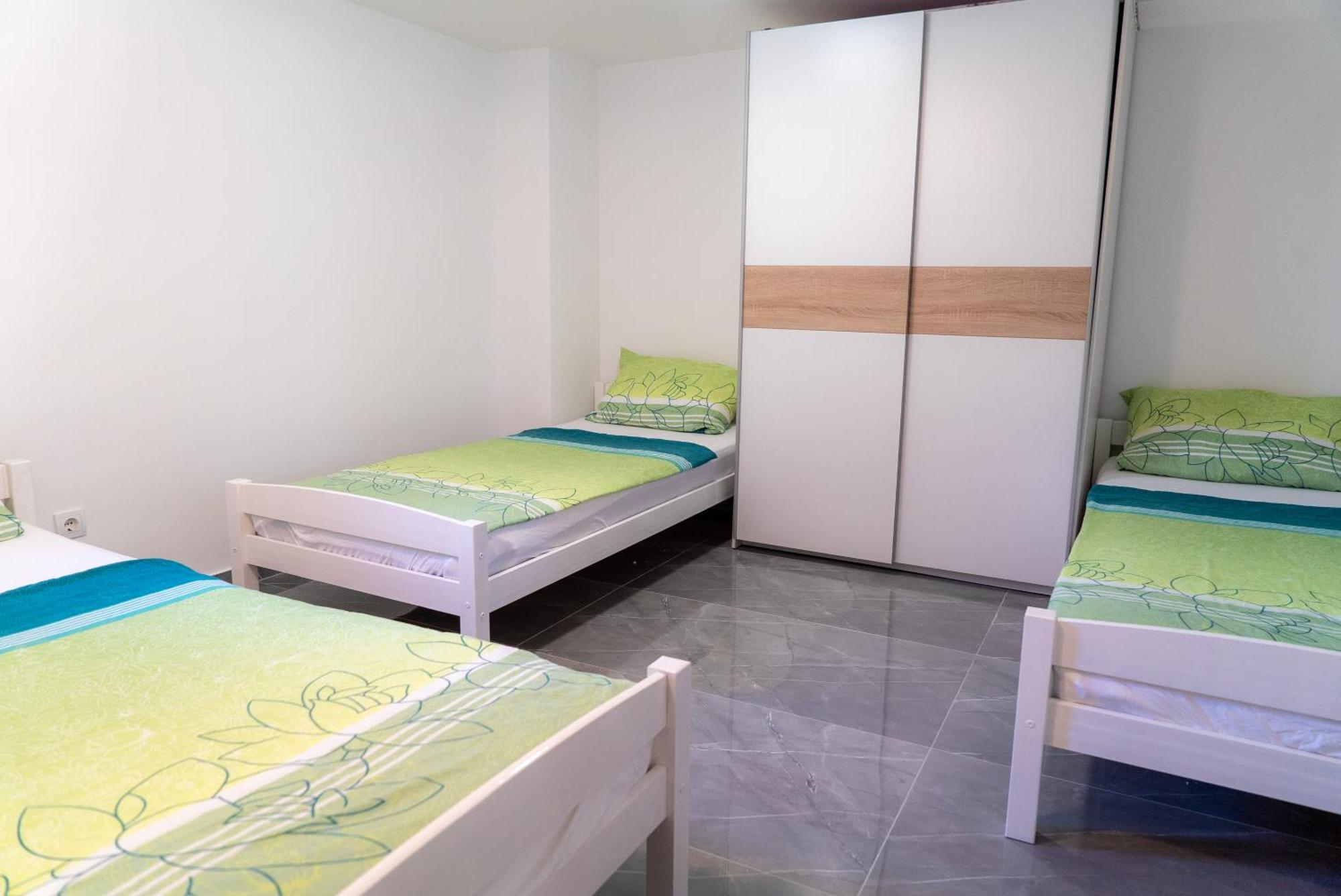 Apartments Zubcic Tisno Exterior photo